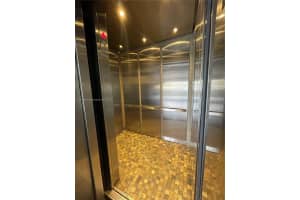 1300 Lincoln Rd C403 Miami Beach, FL 33139 - MLS#A11900086