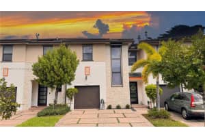 15593 Nw 91st Ct, Miami Lakes