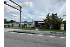 6060 Nw 7th St Miami, FL 33126 - MLS#A11900109