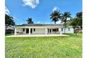 524 Nw 14th St, Homestead
