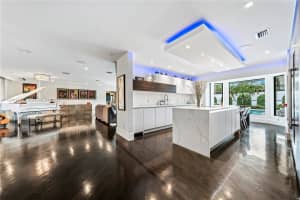 5820 Palm Tree Rd Plantation, FL 33317 - MLS#A11900149