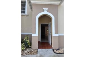 7250 Nw 174th Ter 102 Hialeah, FL 33015 - MLS#A11900174