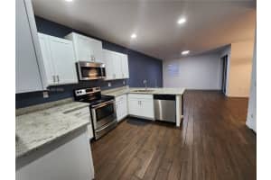 1421 Se 24th Ter 1421 Homestead, FL 33035 - MLS#A11900231