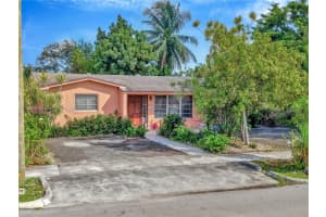 11339 Sw 6th St, Sweetwater