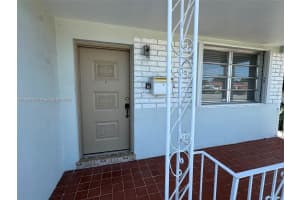 574 E 41st St Hialeah, FL 33013 - MLS#A11900236