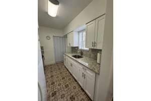 574 E 41st St Hialeah, FL 33013 - MLS#A11900236