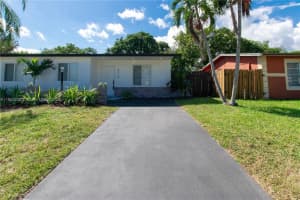 6210 Kimberly Blvd North Lauderdale, FL 33068 - MLS#A11900238