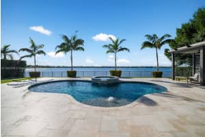 8445 E Watercrest Cir E, Parkland