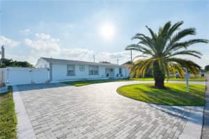 6390 Plunkett St Hollywood, FL 33023 - MLS#A11900251