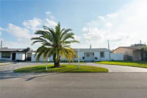 6390 Plunkett St Hollywood, FL 33023 - MLS#A11900251