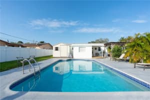 6390 Plunkett St Hollywood, FL 33023 - MLS#A11900251