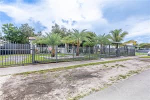 1262 Nw 172nd Ter Miami Gardens, FL 33169 - MLS#A11900300
