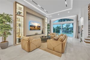1594 Shoreline Way Hollywood, FL 33019 - MLS#A11900301
