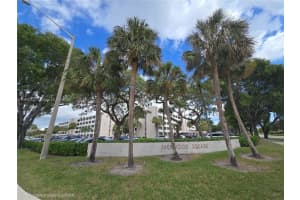 8735 Ramblewood Dr 413, Coral Springs