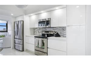 2017 S Ocean Dr 1510 Hallandale Beach, FL 33009 - MLS#A11900320