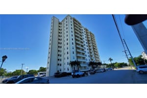 900 Ne 18th Ave 1202 Fort Lauderdale, FL 33304 - MLS#A11900329
