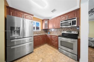 11820 Sw 206th St Miami, FL 33177 - MLS#A11900330