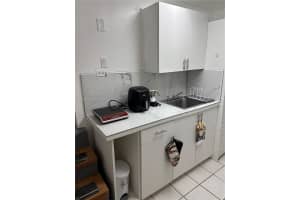 6102 Sw 58th St B South Miami, FL 33143 - MLS#A11900335