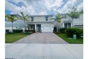 687 Se 17th Ave, Homestead