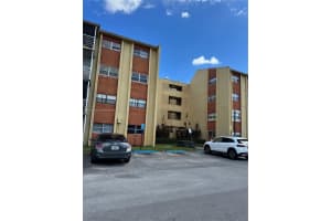 3710 Nw 21st St 114, Lauderdale Lakes