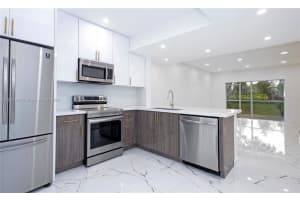 16697 Hemingway Dr 16697 Weston, FL 33326 - MLS#A11900357