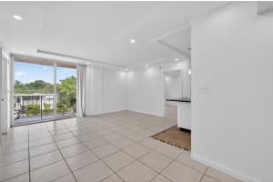 1050 Se 15th St 307 Fort Lauderdale, FL 33316 - MLS#A11900371