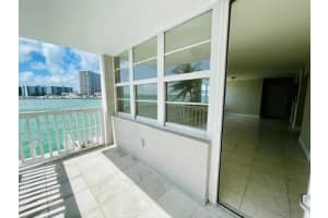 2016 Bay Dr 207 Miami Beach, FL 33141 - MLS#A11900390