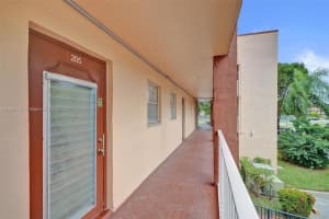 2791 N Pine Island Rd APT 205, Sunrise, FL 33322, - MLS#A11900407