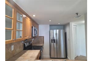 5880 Collins Ave 806 Miami Beach, FL 33140 - MLS#A11900430