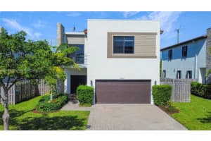 21016 Ne 2nd Ct, Miami