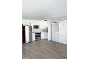 5821 Ne 18th Ave 3 Fort Lauderdale, FL 33334 - MLS#A11900464