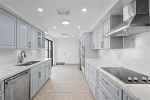 19435 E Lake Dr Miami, FL 33015 - MLS#A11900482