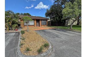 1971 Seagrape Ave Pembroke Pines, FL 33026 - MLS#A11900483