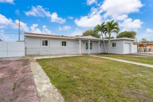 4510 Nw 168th Terr Miami Gardens, FL 33055 - MLS#A11900532