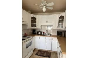 22 Se 3rd Ter 18 Dania Beach, FL 33004 - MLS#A11900535