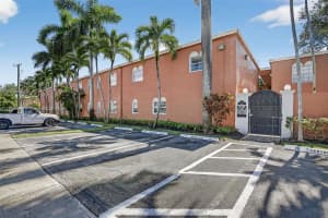 1405 Miami Rd 5 Fort Lauderdale, FL 33316 - MLS#A11900548