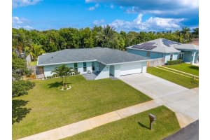 635 Ne 15th Pl Boynton Beach, FL 33435 - MLS#A11900570