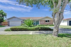 2031 Ne 62nd St Fort Lauderdale, FL 33308 - MLS#A11900602