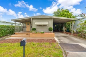 8360 Sw 21st St, Davie 8360 Sw 21st St, Davie