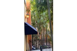 4812 Pine Tree Dr 204, Miami Beach 4812 Pine Tree Dr 204, Miami Beach