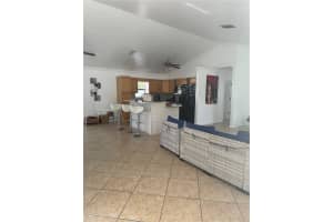 609 Se 2nd Tr Cape Coral, FL 33990 - MLS#A11900736