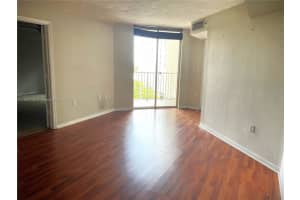 102 Sw 6th Ave 501, Miami