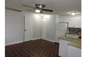 681 Ne 3rd Pl 4 Hialeah, FL 33010 - MLS#A11900772