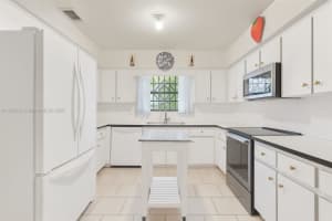 7800 Sw 95th St Miami, FL 33156 - MLS#A11900825