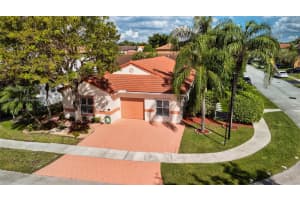 18411 Nw 18th St, Pembroke Pines
