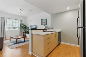 2129 Washington Ave 107 Miami Beach, FL 33139 - MLS#A11900853