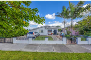 1515 Nw 33rd Ave Miami, FL 33125 - MLS#A11900890