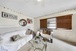 1515 Nw 33rd Ave Miami, FL 33125 - MLS#A11900890