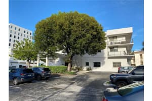 1900 Diana Dr 3d, Hallandale Beach
