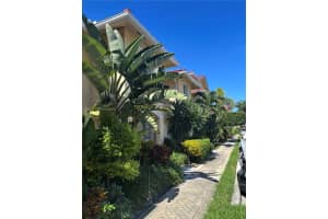 2032 Ne 167th St 4 North Miami Beach, FL 33162 - MLS#A11900921